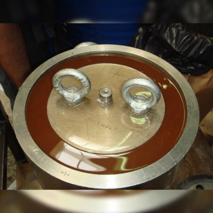 Polyurethane hollow bodies