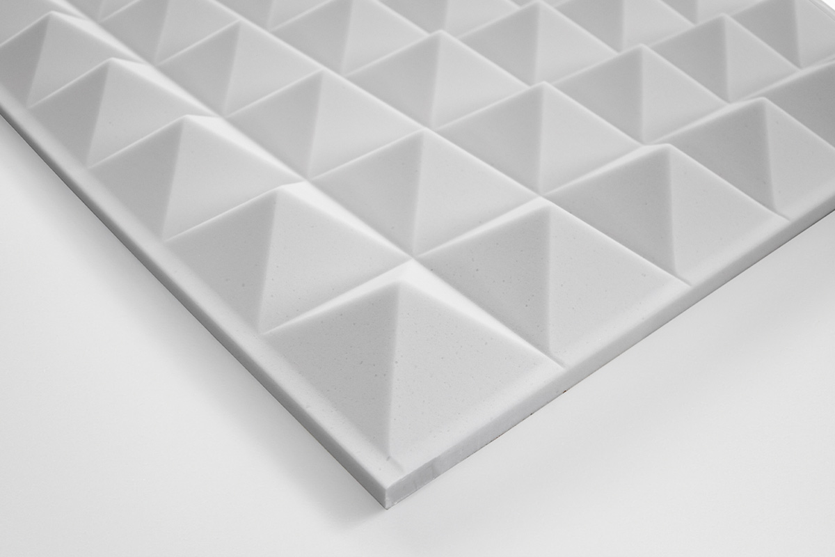 Mousse mélamine pyramide Basotect