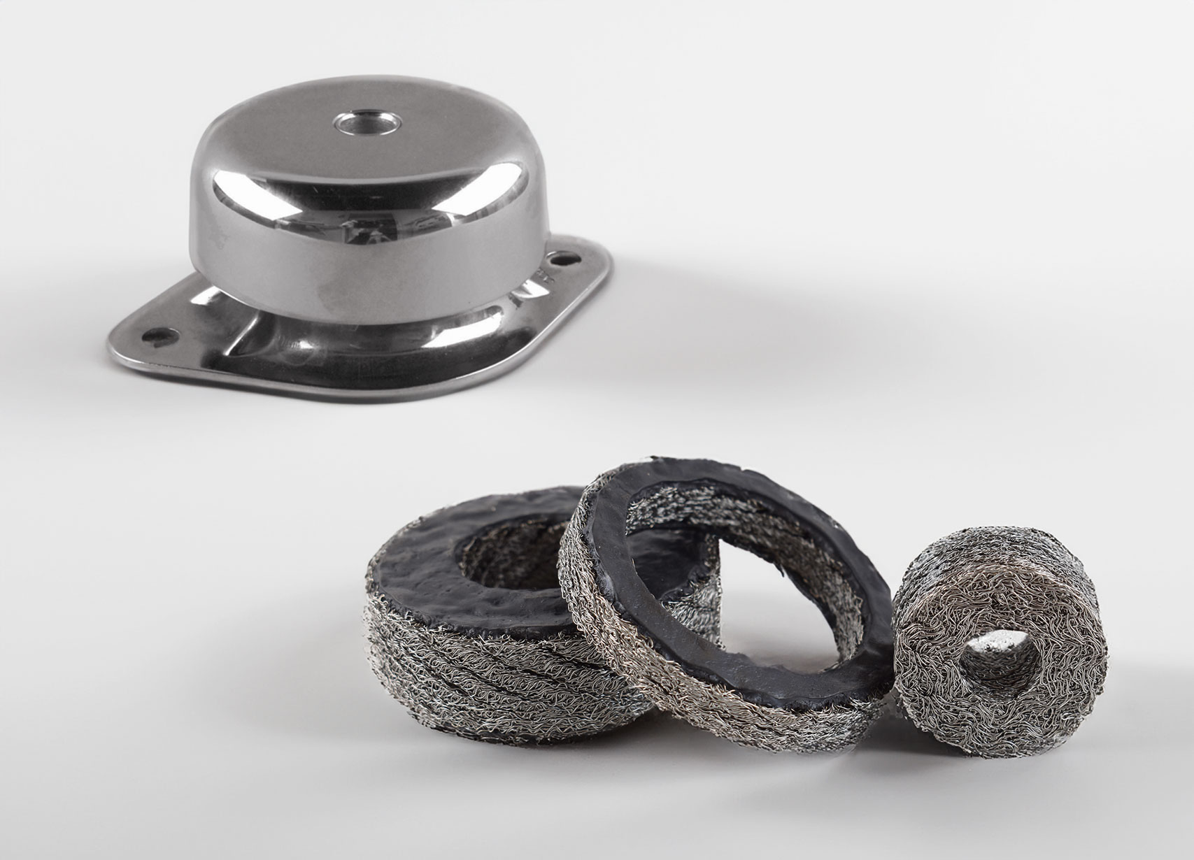 Suspensions métalliques Paulstra pour réduire les vibrations industrielles